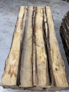 Chêne plateaux dépareillés Aubieuses 27 mm – Séchage naturel (AD) ou artificiel (KD)